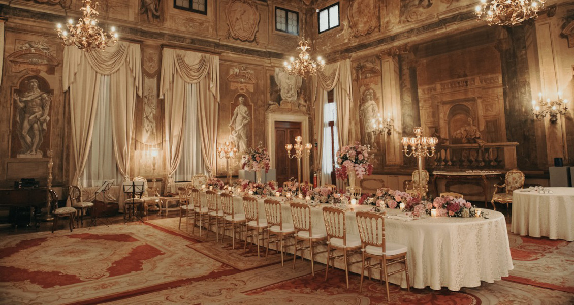 001a Are you dreaming of a Venice wedding in a Palazzo on the Grand Canal
