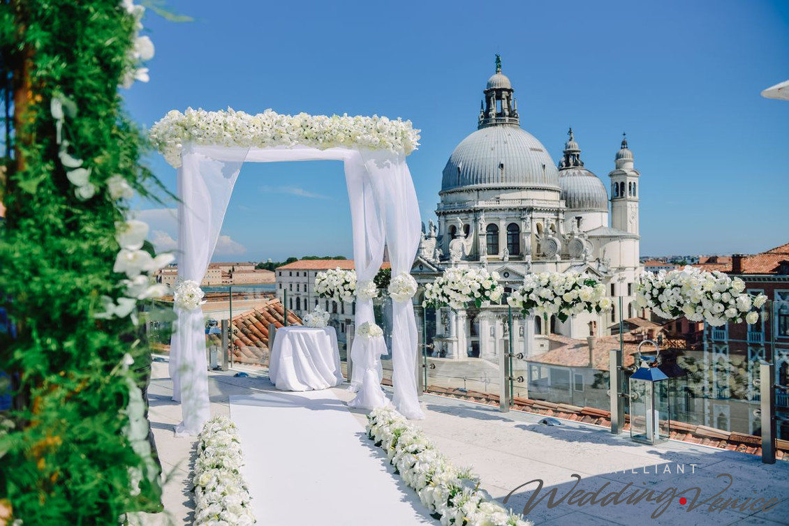 How to renew your wedding vows in Venice, Italy