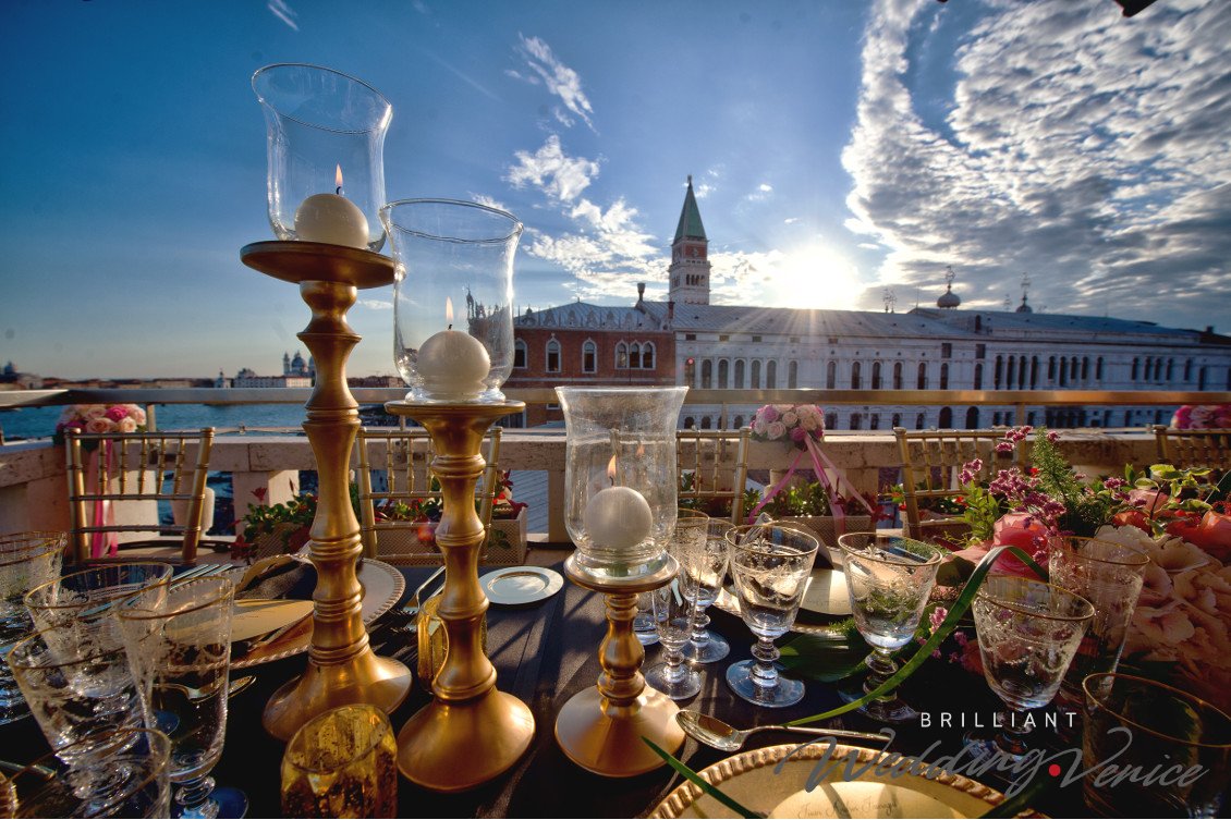 intimate wedding Venice luxury panoramic terrace